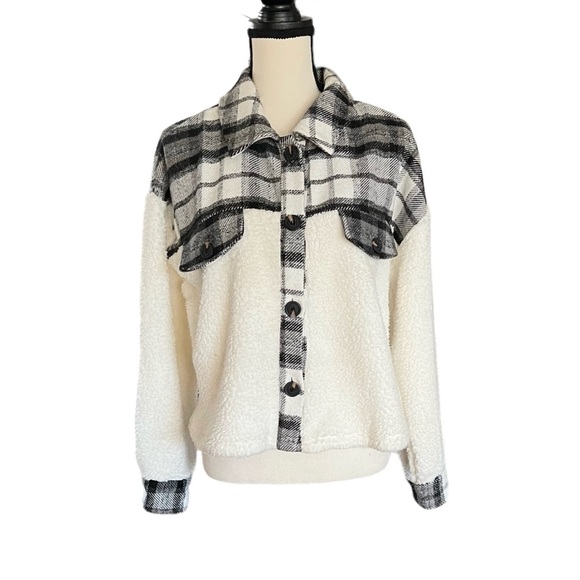 Sherpa button up plaid trim button waist length shacket. Size Large - Picture 1 of 6